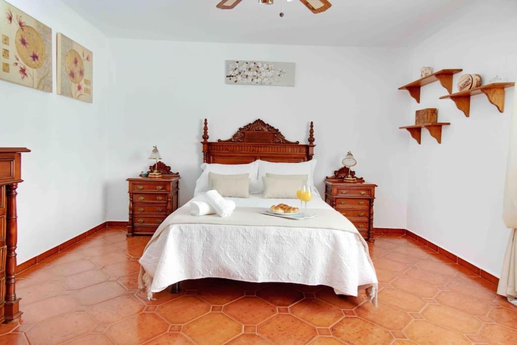 Апартаменты Duplex Tematico Andaluz Con Agradable Terraza - El Mirador De Benahavis 2 Экстерьер фото
