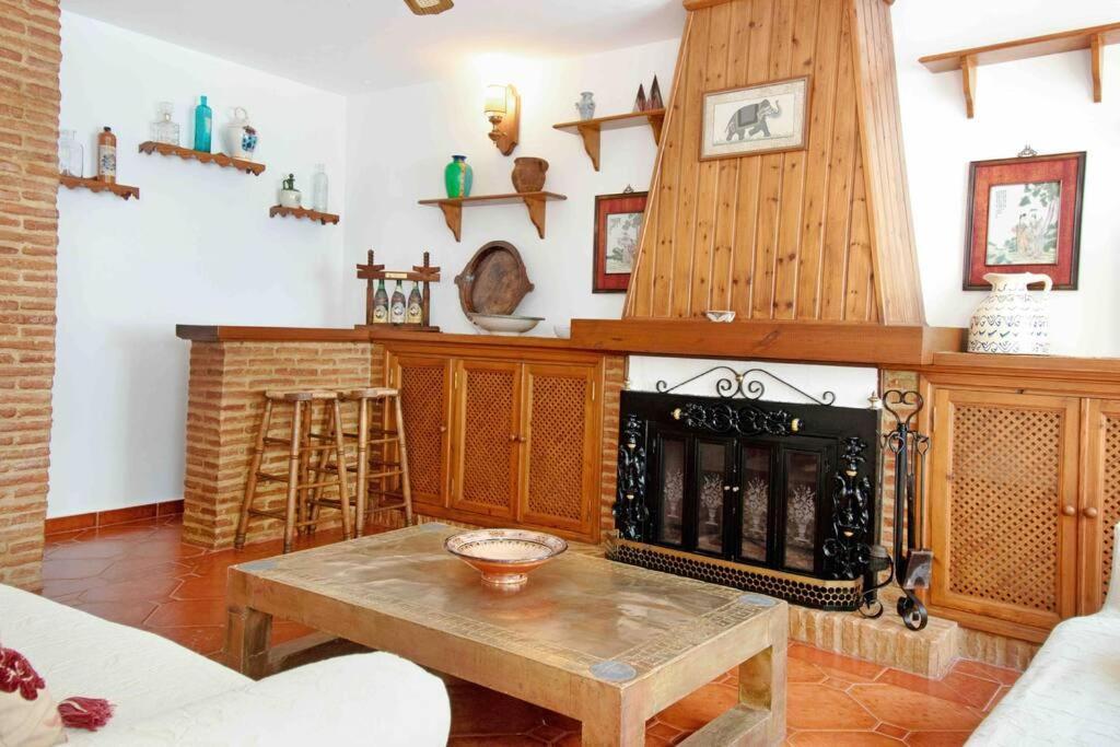 Апартаменты Duplex Tematico Andaluz Con Agradable Terraza - El Mirador De Benahavis 2 Экстерьер фото
